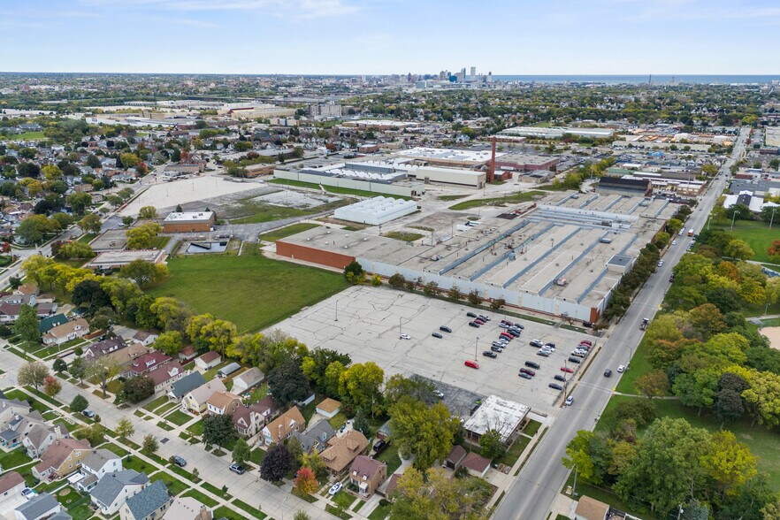 More Photos Of 4700B W Mitchell St, Milwaukee Unknown For Lease