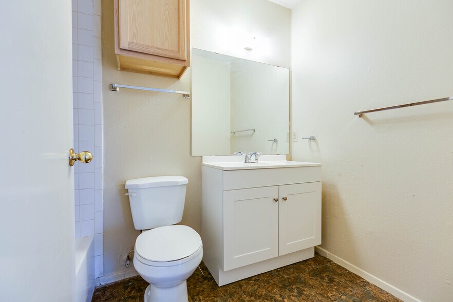 More Photos Of 1707-1717 Greenwood St, San Angelo Apartments For Sale