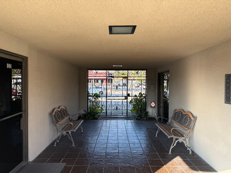 More Photos Of 144-148 E Foothill Blvd, Arcadia Office For Sale