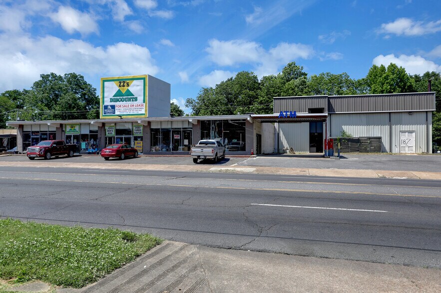 More Photos Of 3574-3580 Park Ave, Memphis Freestanding For Lease