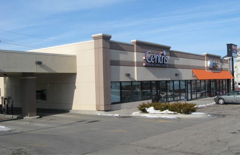More Photos Of 3305-3501 L St, Omaha Unknown For Lease