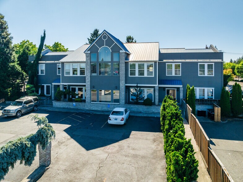 Primary Photo Of 15259 SE 82nd Dr, Clackamas Medical For Sale