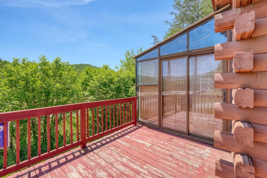 More Photos Of 23 & 60 Greenbriar Hwy, Blairsville Office For Sale