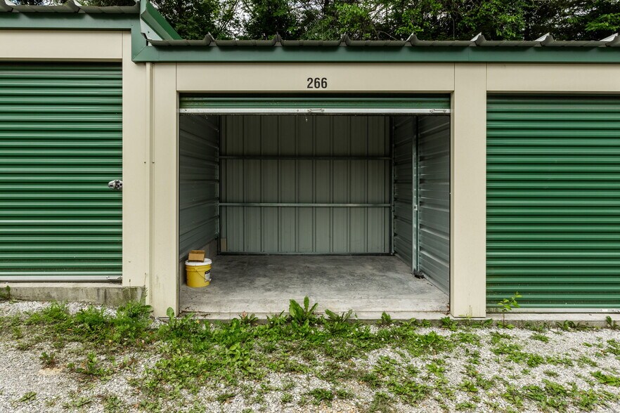 More Photos Of 1614 N Valley Pike, Rockingham Self Storage For Sale