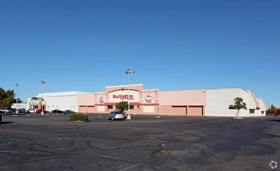 More Photos Of 5601 Florin Rd, Sacramento Freestanding For Lease