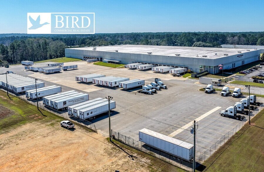 Primary Photo Of 121 Plantation Oaks Dr, Thomasville Manufacturing For Lease