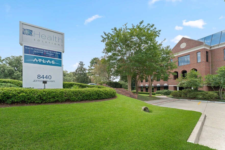 More Photos Of 8440 Jefferson Hwy, Baton Rouge Office For Lease