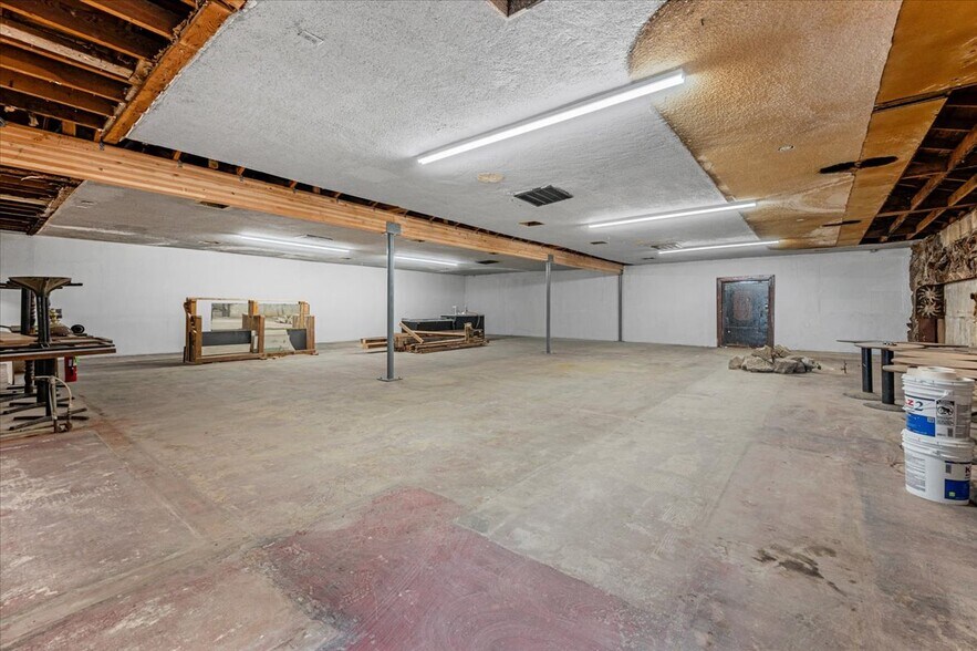 More Photos Of 636 Park Blvd, Orange Cove Freestanding For Sale