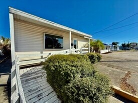 More Photos Of 2914 Kenilworth Blvd, Sebring Unknown For Lease