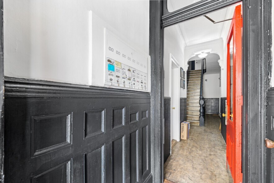More Photos Of 227 Clinton St, Hoboken Apartments For Sale