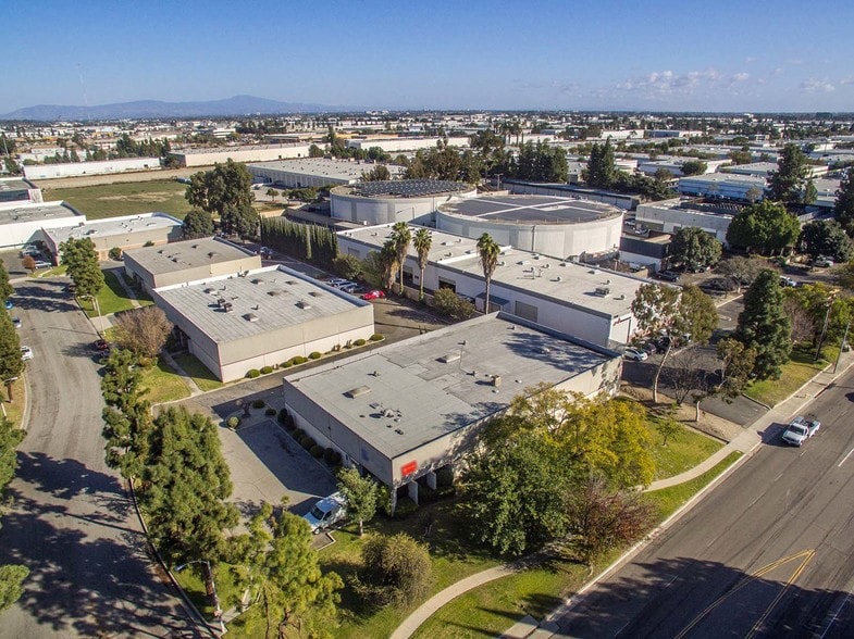 More Photos Of 13810 Bentley Pl, Cerritos Warehouse For Lease