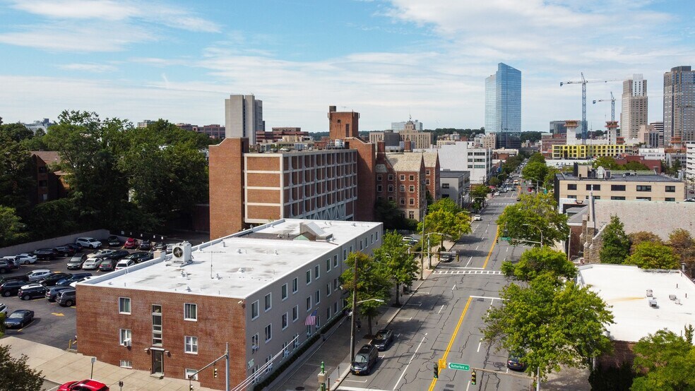 More Photos Of 280 Mamaroneck Ave, White Plains Freestanding For Lease