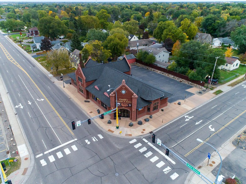 More Photos Of 700 E Main St, Anoka Freestanding For Lease