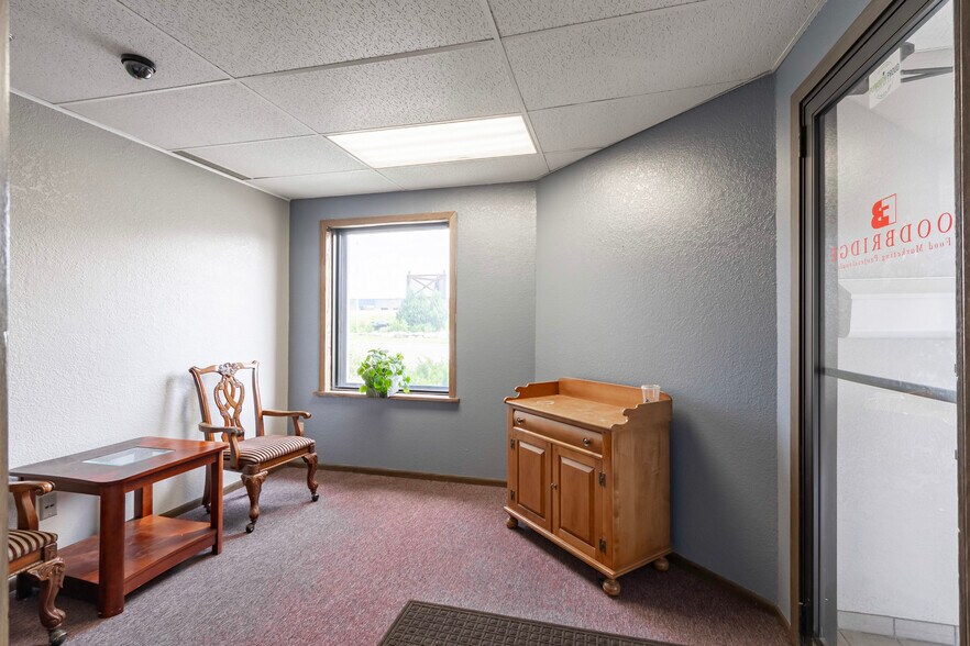 More Photos Of 14100-14170 23rd Ave N, Plymouth Unknown For Lease