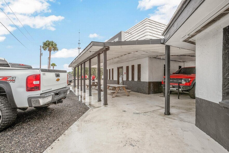 More Photos Of 3000 S Woodland Blvd, Deland Auto Dealership For Sale