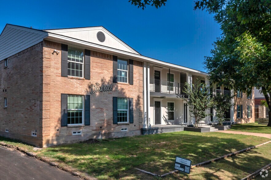 Primary Photo Of 425 N Rosemont Ave, Dallas Apartments For Sale