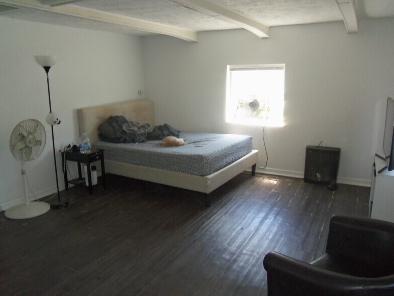 More Photos Of 7544 Rt-31, Lyons Auto Repair For Sale