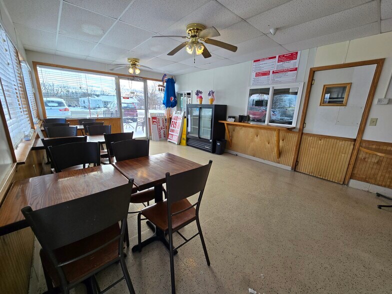 More Photos Of 365 E Main St, Waterloo Town Restaurant For Sale