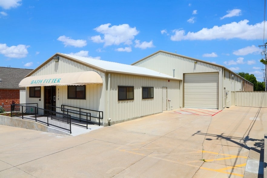 More Photos Of 8320 S Penn Ave, Oklahoma City Office For Lease