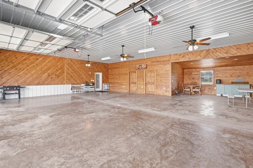 More Photos Of 4650 Highway 52, Loretto Apartments For Sale