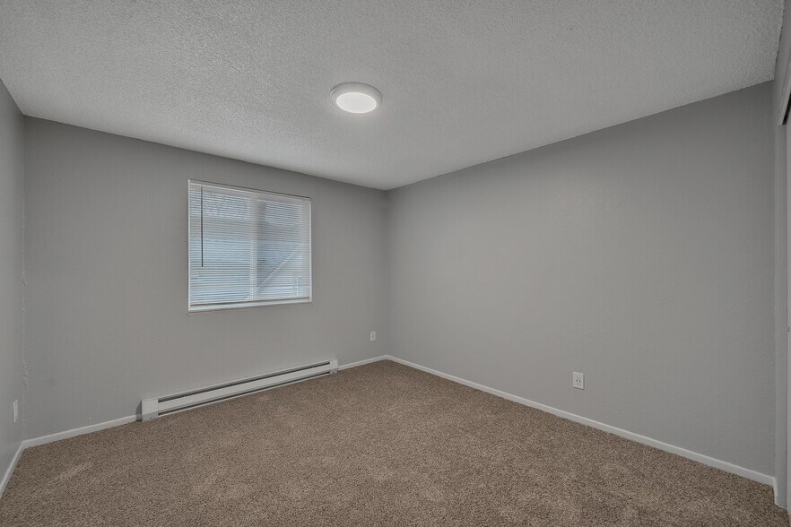 More Photos Of 1515-1519 W Sharp Ave, Spokane Apartments For Sale
