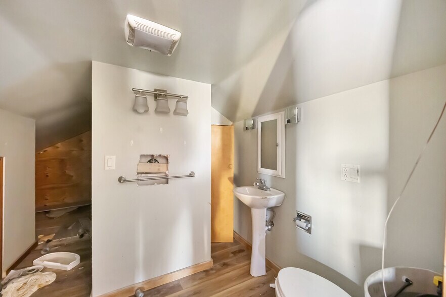 More Photos Of 2805 NY-49, Blossvale Restaurant For Sale