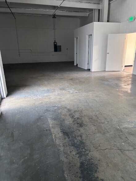More Photos Of 8212 Sorensen Ave, Santa Fe Springs Warehouse For Lease