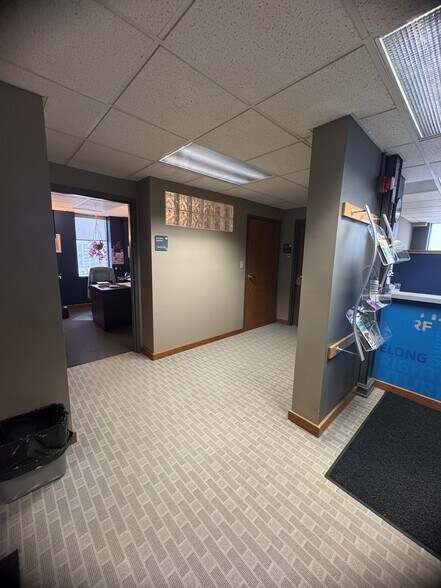 More Photos Of 347 W Berry St, Fort Wayne Office For Lease