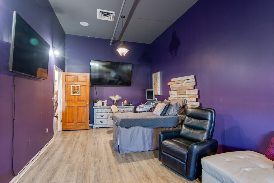 More Photos Of 3390 N State Rd, Davison Medical For Sale