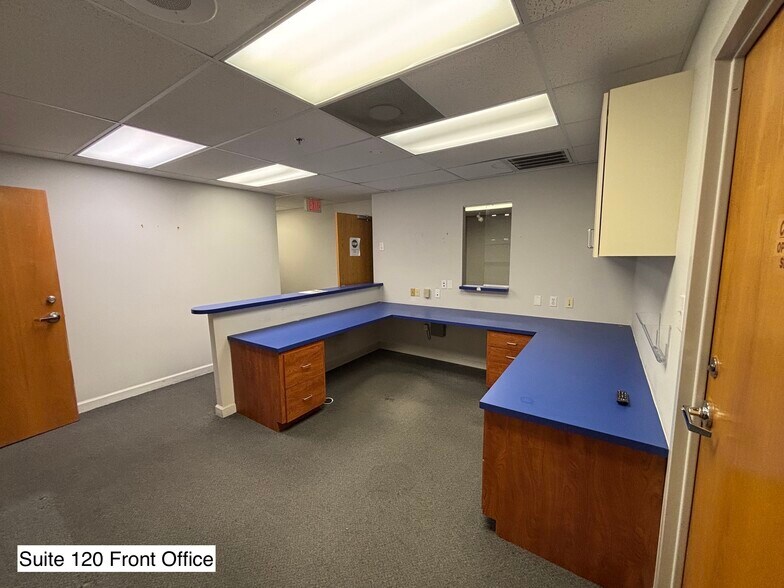 More Photos Of 14100 Fivay Rd, Hudson Medical For Lease