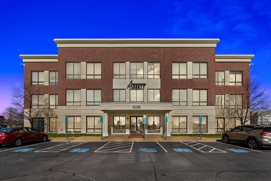 More Photos Of 11220 Assett Loop, Manassas Office For Lease