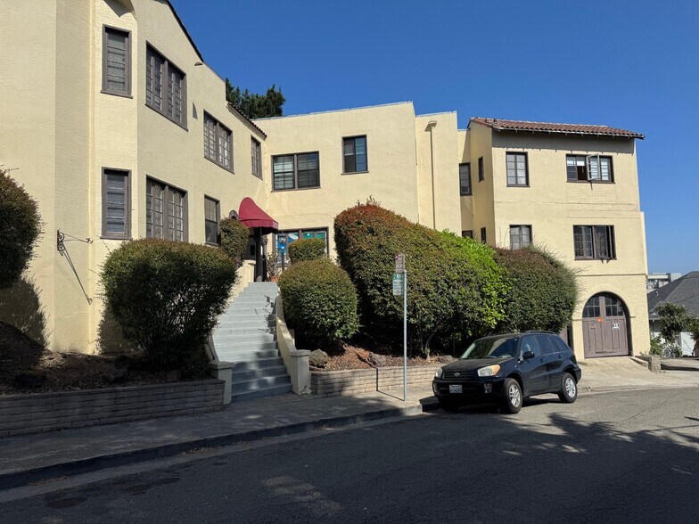 More Photos Of 3505 Kempton Way, Oakland Apartments For Sale