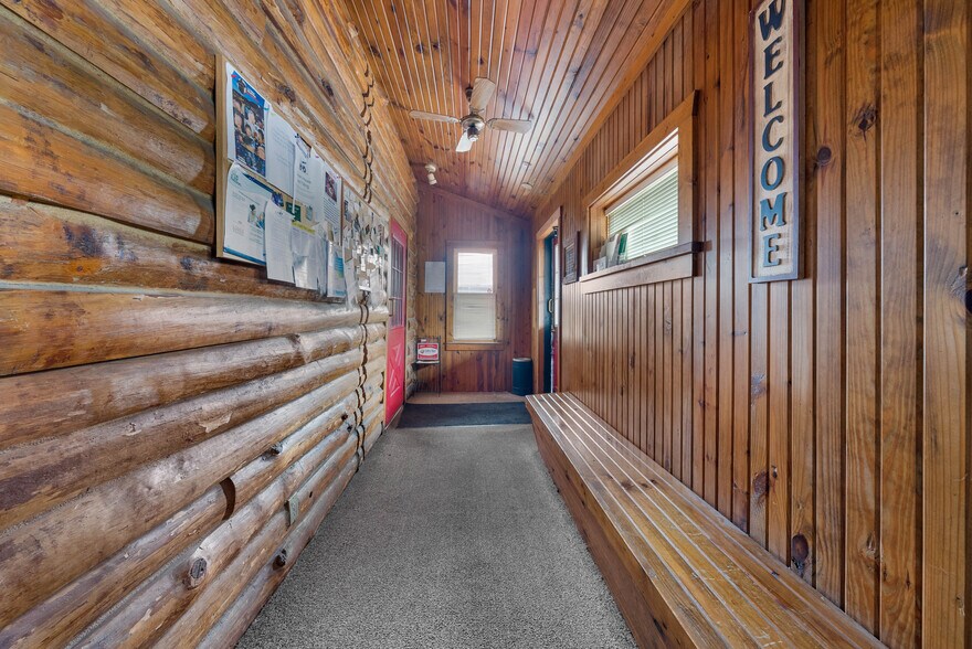 More Photos Of 347 N Scott Ave, Belton Restaurant For Sale