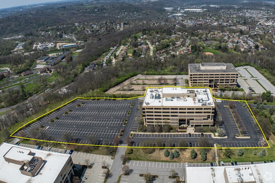 More Photos Of 730 Holiday Dr, Pittsburgh Office For Lease