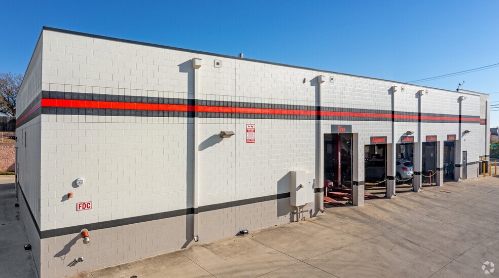 More Photos Of 6407 W Loop 1604 N, San Antonio Auto Repair For Sale