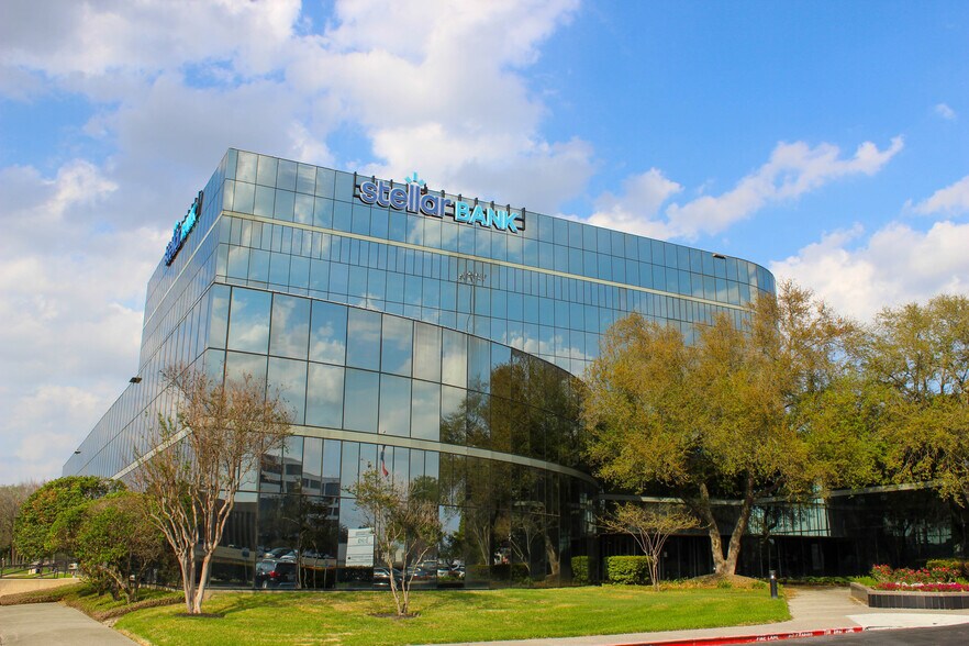 More Photos Of 13100 Northwest Fwy, Houston Office For Lease