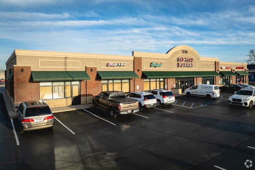 More Photos Of 1111-1216 N Main St, Bowling Green Unknown For Lease