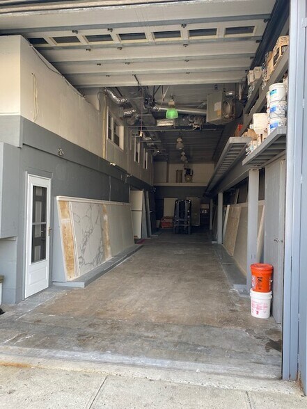 More Photos Of 146 E 3rd St, Mount Vernon Auto Repair For Sale