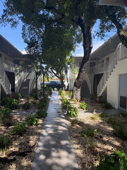 More Photos Of 1511 NE 8th St, Homestead Apartments For Sale