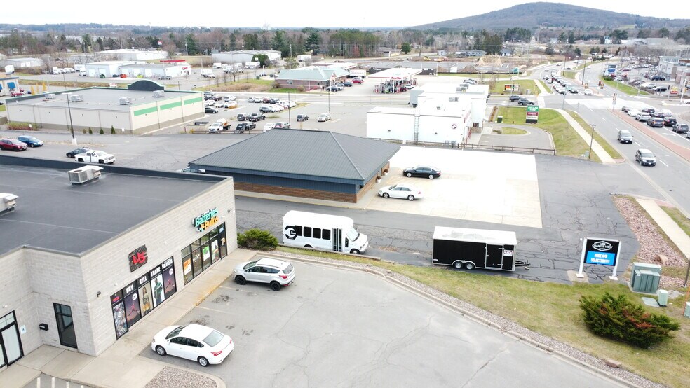 More Photos Of 225675 Rib Mountain Dr, Wausau Storefront For Lease