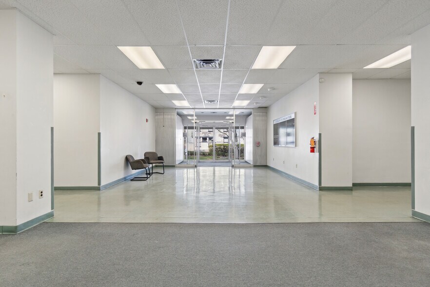 More Photos Of 400 N Lexington St, Pittsburgh Flex For Lease