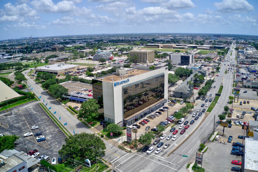 More Photos Of 2909 Hillcroft Ave, Houston Office For Sale