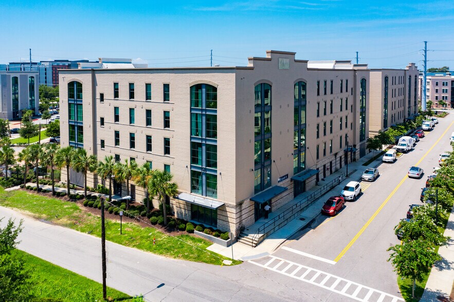 More Photos Of 6 Huguenin Ave, Charleston Apartments For Lease