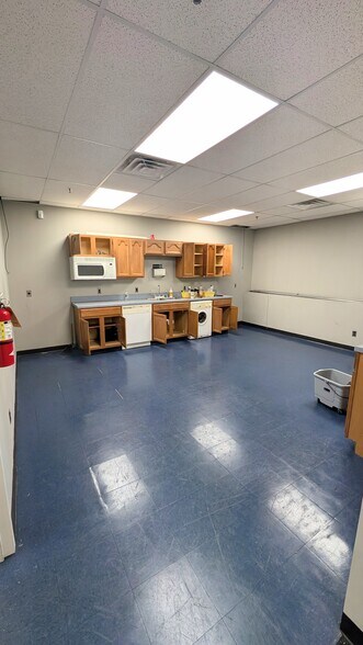 More Photos Of 85 Fulton St, Boonton Warehouse For Lease