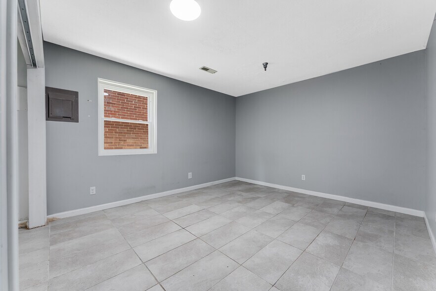 More Photos Of 471 Dallas St, Morgantown Apartments For Sale