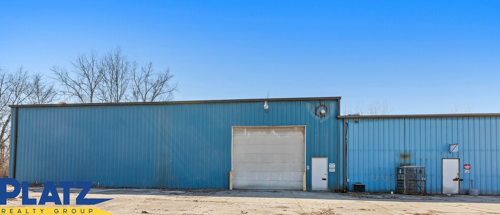 More Photos Of 1929 Larchmont Ave NE, Warren Warehouse For Sale