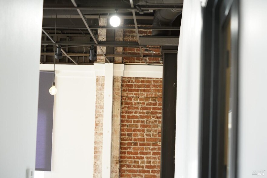 More Photos Of 401 Mendocino Ave, Santa Rosa Office For Lease