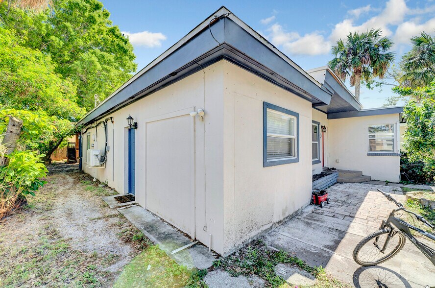 More Photos Of 1016 Chipola Rd, Fort Pierce Apartments For Sale