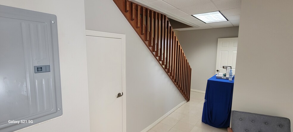 More Photos Of 505 Deltona Blvd, Deltona Medical For Lease