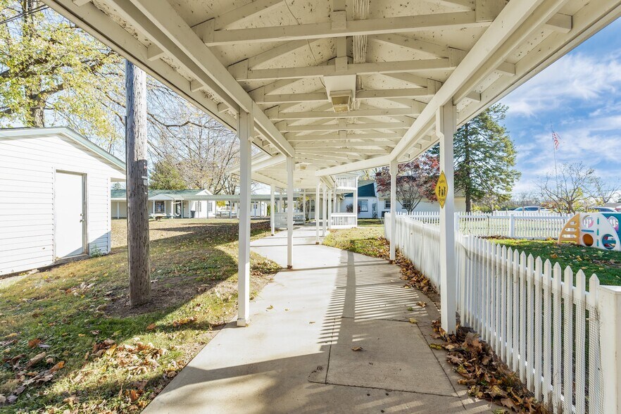 More Photos Of 100 Obetz Rd, Columbus Daycare Center For Sale